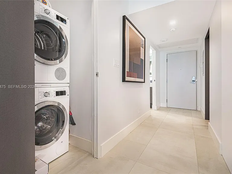 2301 Collins Ave #1440 — Photo 25