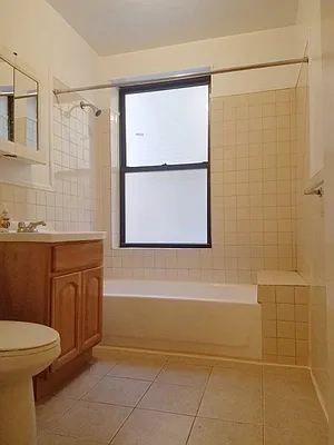 Rented by Bohemia Realty Group | media 25