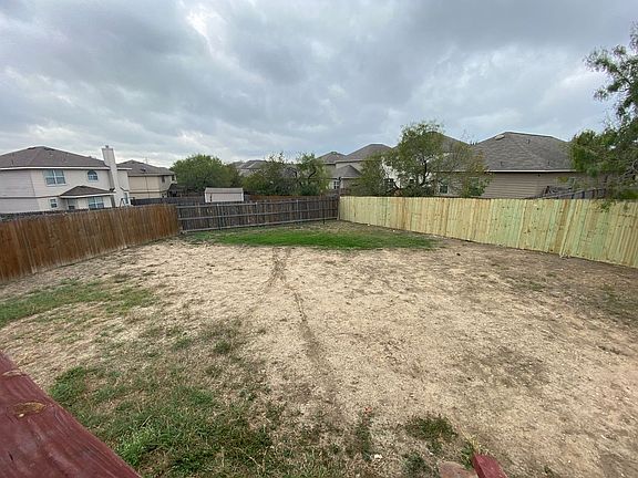 4th image of 3902 Nuttall Oak Dr