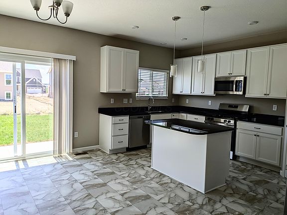 5th image of 9013 Hawk Hill Way