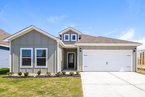 1505 Woodwinds Dr Photo 1