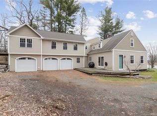 87 Day St, Granby, CT 06035