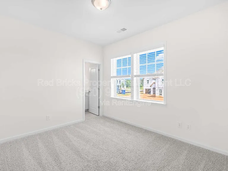 9008 Catboat St — Photo 28