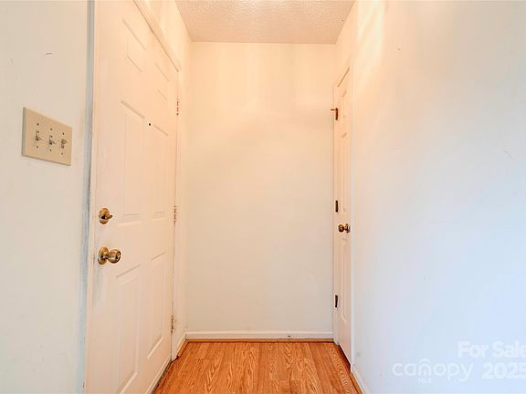 4th image of 1207 Northgate Dr APT D