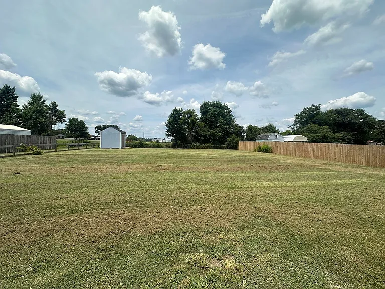 110 Killis Blvd — Photo 24