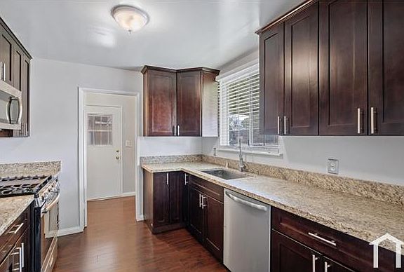 3rd image of 1149 W St W #H11