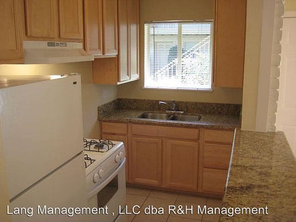 4th image of 2212 Morse St APT 05