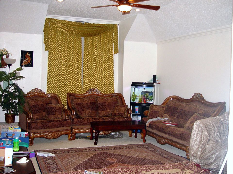1st image of 905 Hillwood Ct