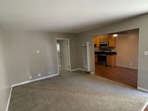 5th image of 51 Glen Eyrie Ave #3