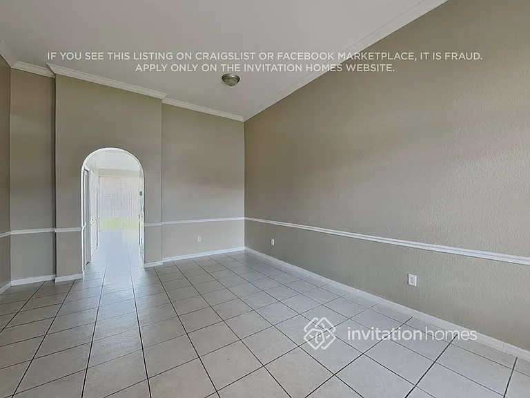 16960 SW 141st Ave — Photo 4