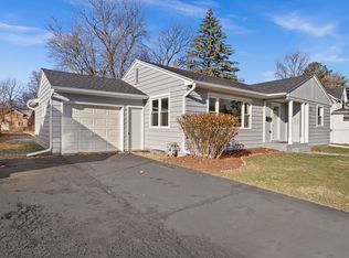 725 S 4th St, Dekalb, IL 60115