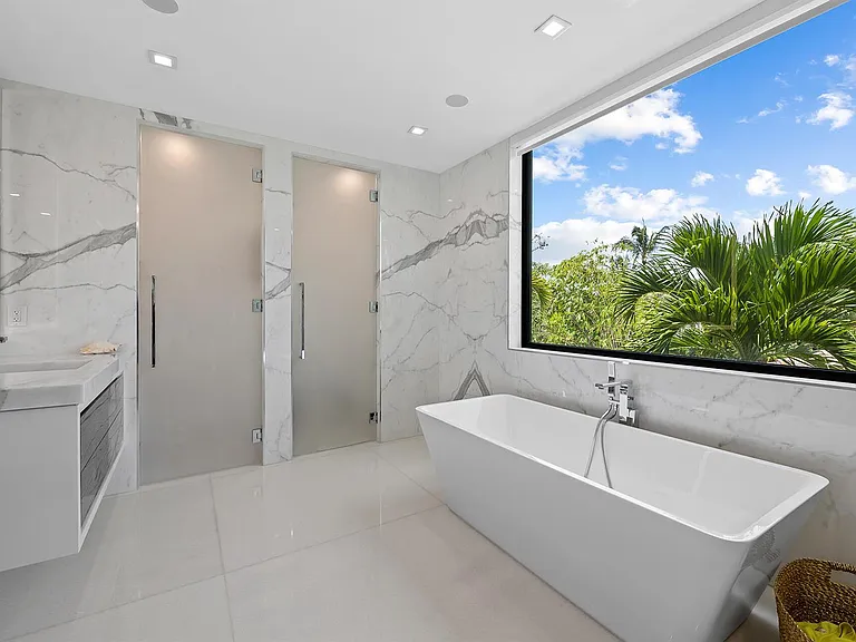 401 Lido Dr — Photo 32