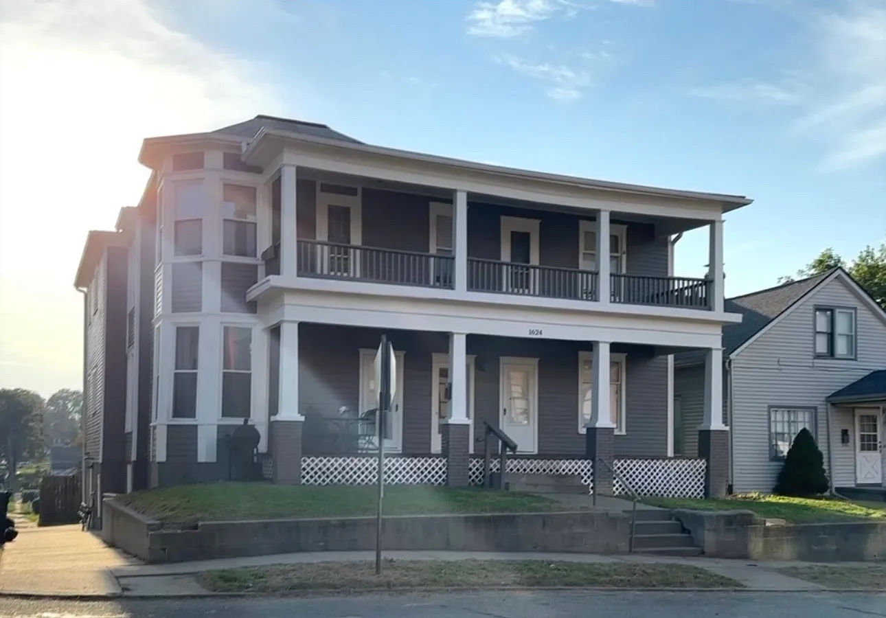 2 bed, $1,150 — Photo 1