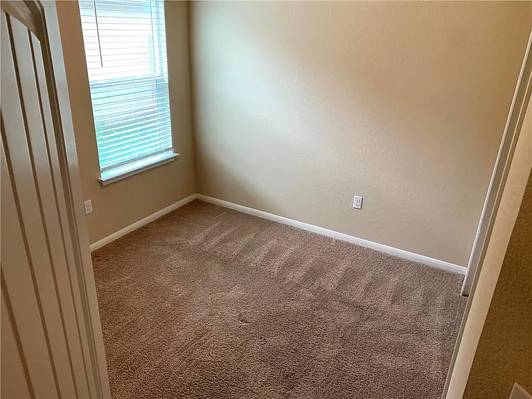160 Cherry Blossom Dr — Photo 19
