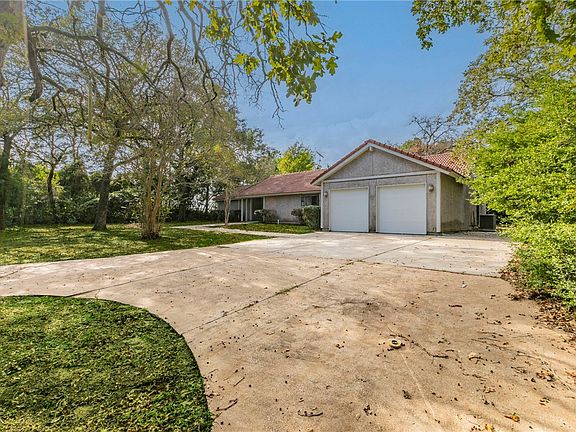 2nd image of 143 Hilltop Dr