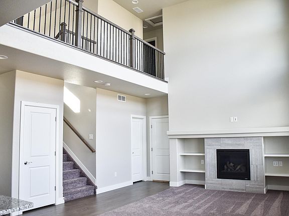 2nd image of 3047 Dunbar Way