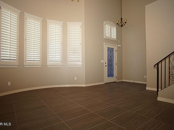 4th image of 3152 Amistoso St