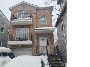 822 S 18th St FLOOR 2, Newark, NJ 07108