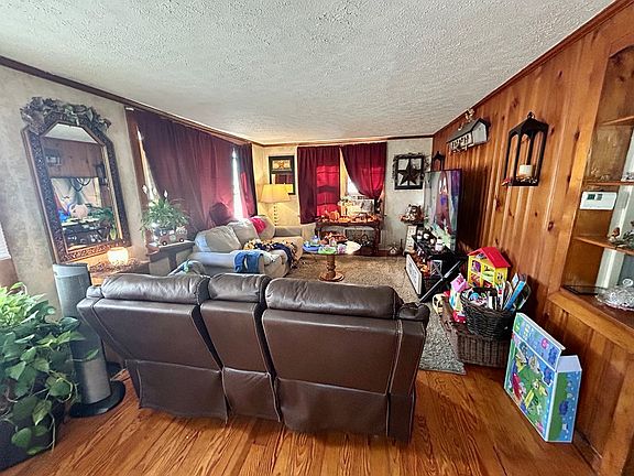 5th image of 316 W Irving St