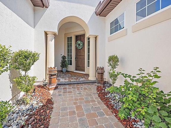 3rd image of 2890 PESCARA Drive