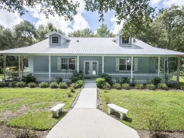 1520 W Redding St, Hernando, FL 34442