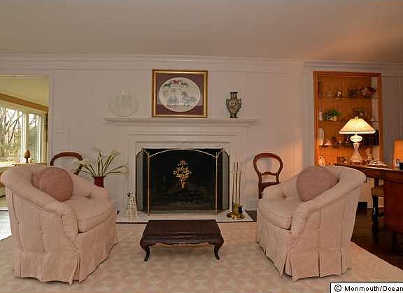3rd image of 70 Elm Ln