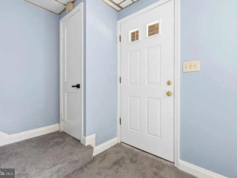 934 Argonne Dr — Photo 7