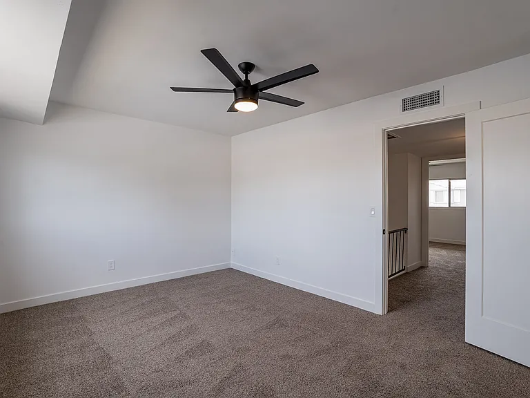 3909 S Mill Ave — Photo 31