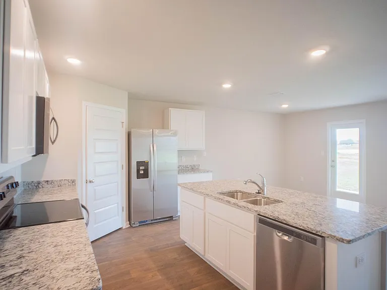 23330 Shadowridge Dr — Photo 9