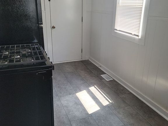4th image of 2713 S 19th St