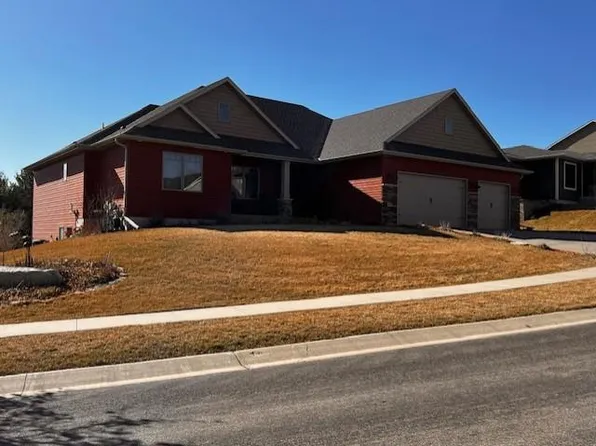 1909 Kerry Dr NE, Rochester, MN 55906