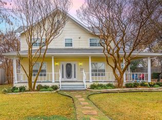 205 College St, Farmersville, TX 75442