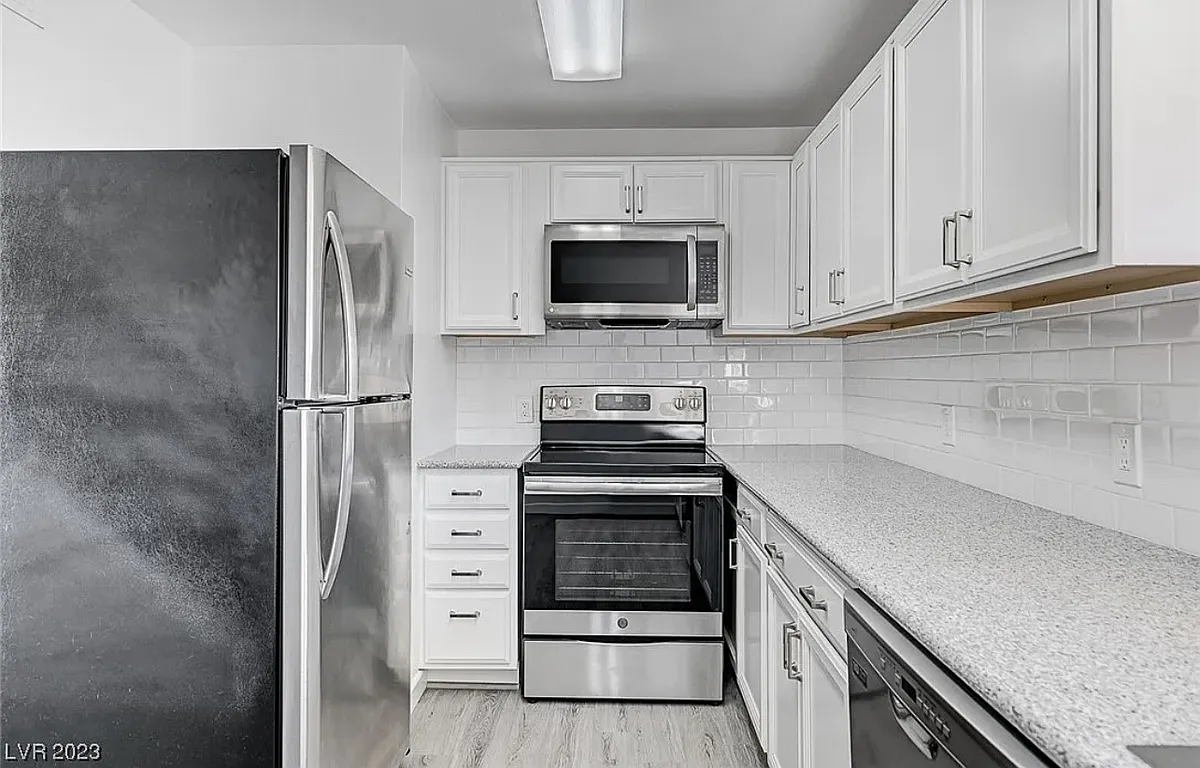 Building Photo - 1303 Darlene Way #101C