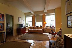 3rd image of 17 John St APT 7F