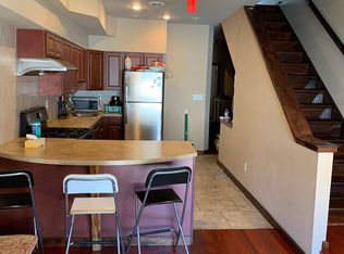 672 N 33rd St, Philadelphia, PA 19104