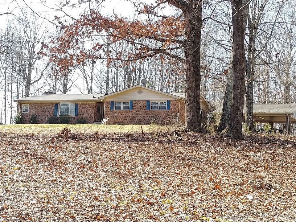 1st image of 270 Old Barn Trl