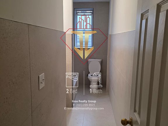 5th image of 234 Jewett Ave #7