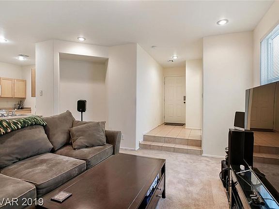 3rd image of 7338 Padleymor St