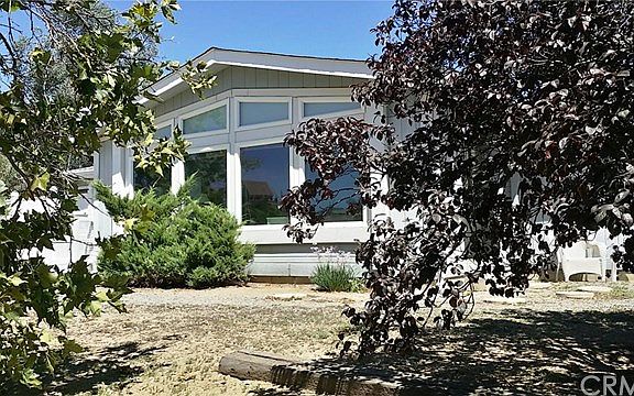 2nd image of 40275 Curry Ct