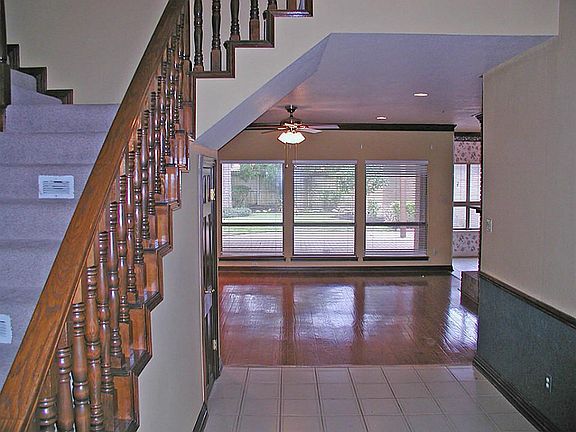 High ceilings, hardwood floors and a wonderful, but unique, floor plan welcomes you and your company.