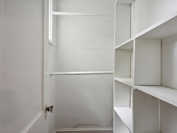 2nd image of 790 Ponce De Leon Pl NE #16