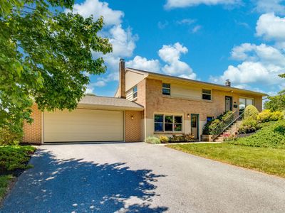 108 S 5th St, Akron, PA, 17501