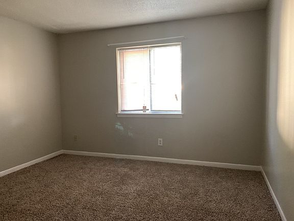 5th image of 4730 Queens Lace Ct