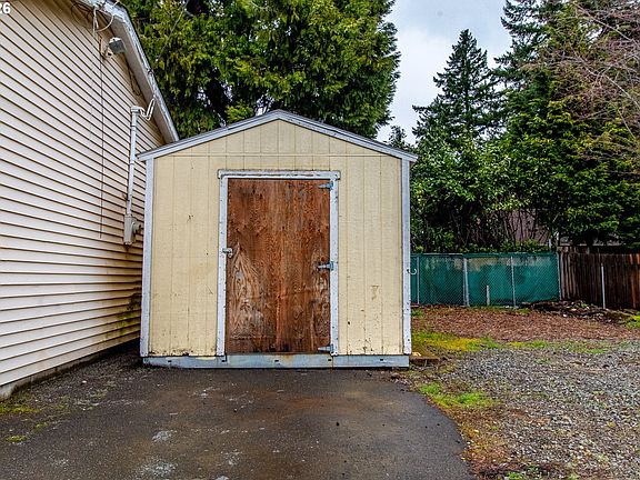 5th image of 711 NE 113th Ave
