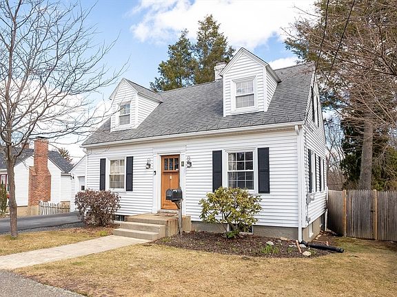 2nd image of 4 Winston Rd