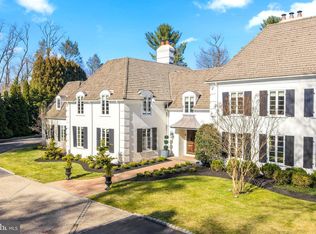 848 Parkes Run Ln, Villanova, PA 19085