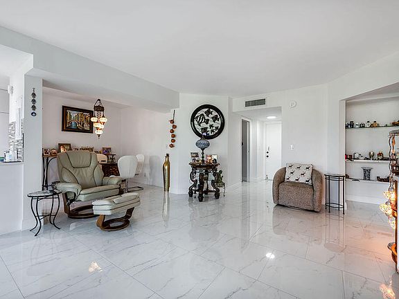 4th image of 3661 Via Poinciana Road #206