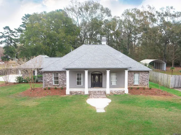 13208 Bridlewood Dr, Greenwell Springs, LA 70739