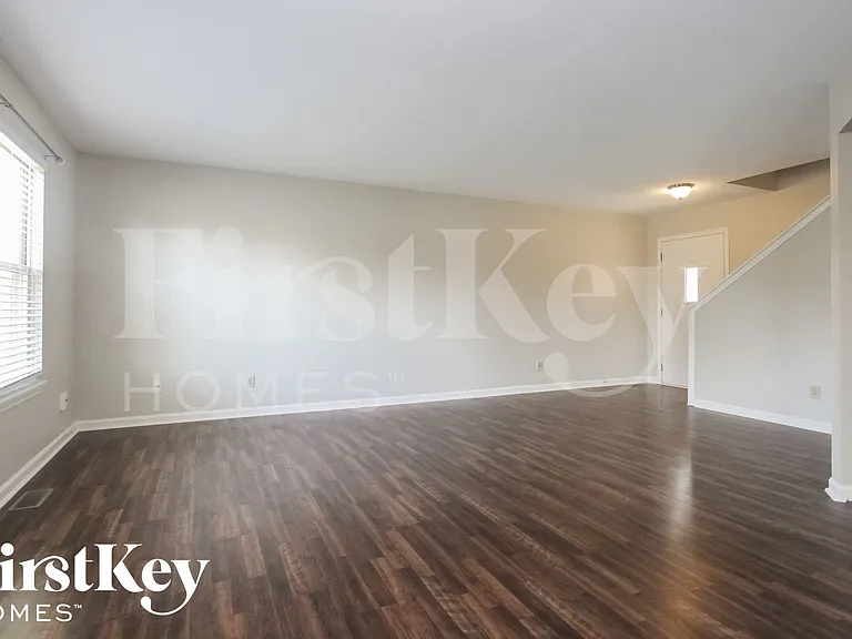 85 Westridge Blvd — Photo 5