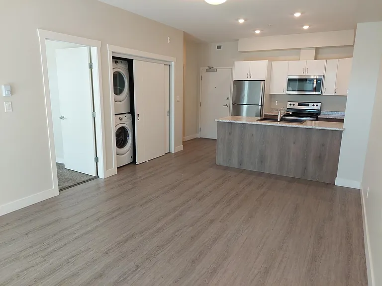 1950 Watkiss Way #201 — Photo 12